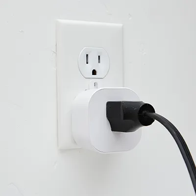 IIQ smart outlet